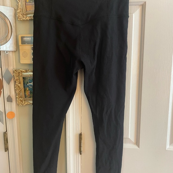NWOT Athleta Elation Ultra High Rise Rib Tight Leggings Women Size Large Black - Picture 5 of 5
